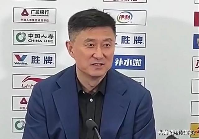 开云-杜锋：出局无遗憾 我们拿了11个总冠军 很多队伍都没有拿过总冠军